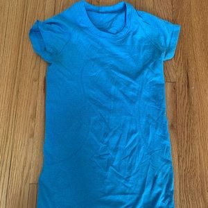 Lululemon blue swiftly tech short sleeve